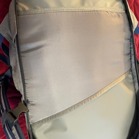 Timbuk2 Laptop Backpack Gray – Excellent Condition - Picture 10 of 11